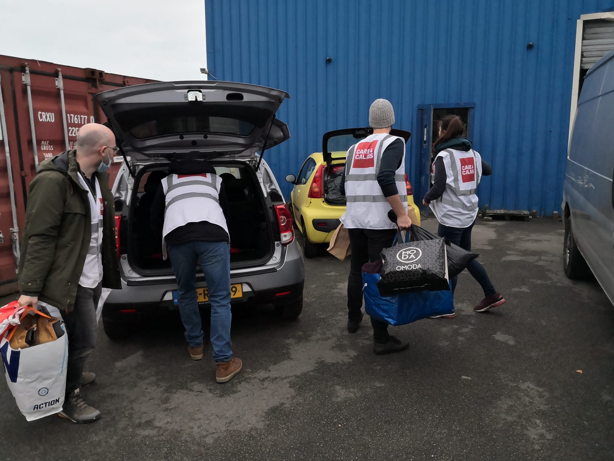 Volunteering in Calais